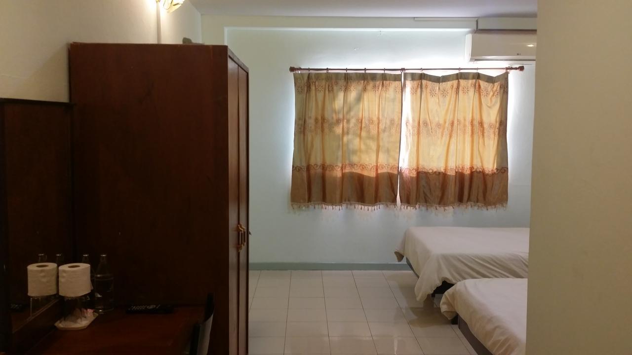 Narasiri Service Apartment Prachinburi Exterior foto